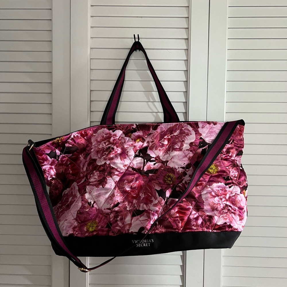 NWOT!! - Victoria’s Secret Tote